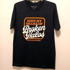 CHRIS STAPLETON SIZE M GRAY T-SHIRT "SEEN MY SHARE OF BROKEN HALOS" NWOT